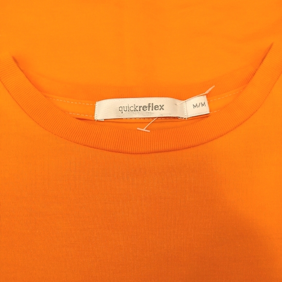2pcs Quickreflex tees - NWOT - Picture 3 of 4